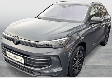 VW Tiguan 17.800 km 378.888 &euro; Dortmund 44379