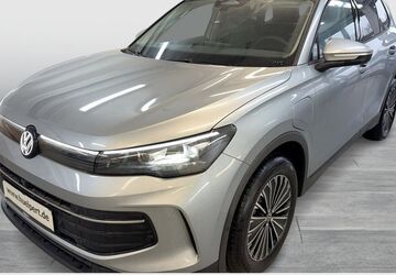 VW Tiguan 10.512 km 38.811 &euro; Bergkamen 59192