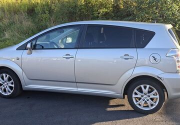 Toyota Corolla Verso 183.459 km 4.950 &euro; Fröndenberg 58730