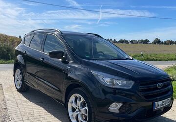 Ford Kuga 147.000 km 9.499 &euro; Kamen 59174