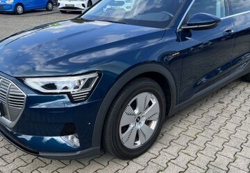 Audi e-tron 97.917 km 24.999 &euro; Datteln 45711