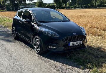 Ford Fiesta 40.992 km 19.300 &euro; Bergkamen 59192