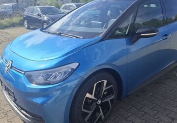 VW ID.3 2.746 km 28.900 &euro; Dortmund 44379